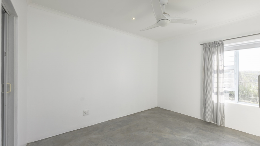 To Let 2 Bedroom Property for Rent in Oceanview Heights Western Cape